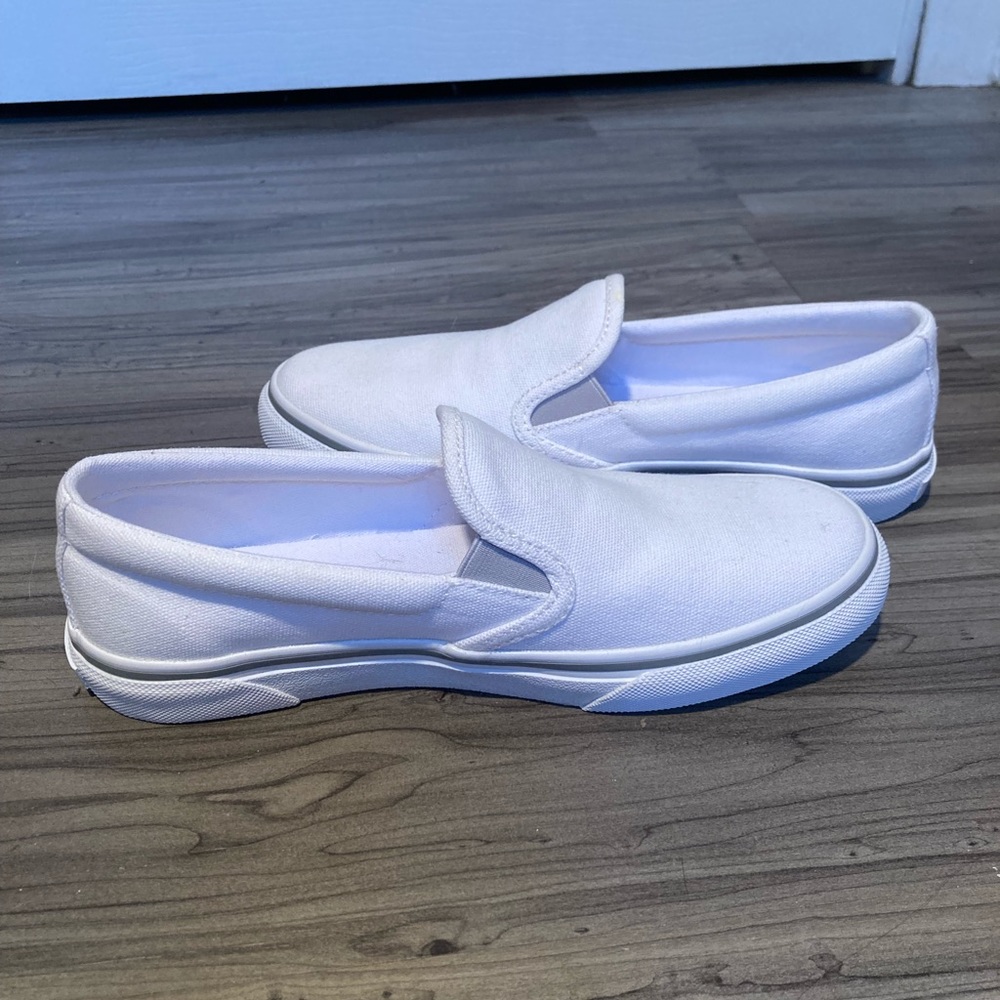 Eddie Bauer Haller Slip On Shoes, 7 US women’s